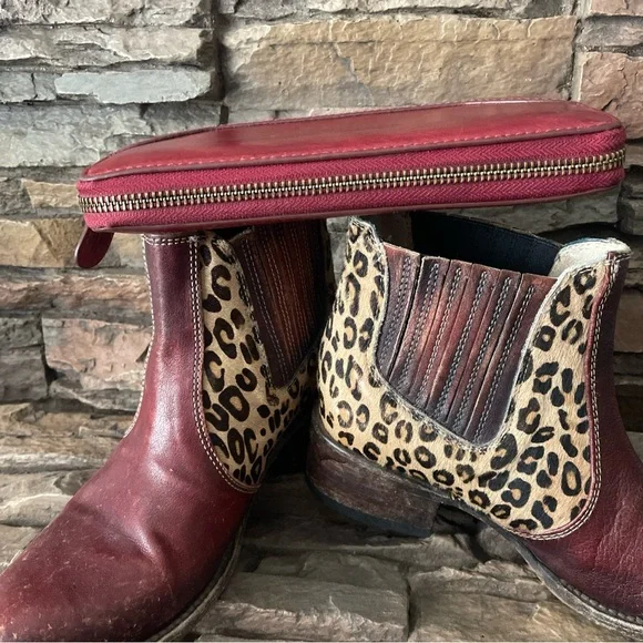 Frye Melissa Zip Around Wallet Distressed Leather -Burnt Apple- $158 - Picture 14 of 15